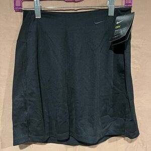 Nike Dry Sports Skirt w/ built in shorts